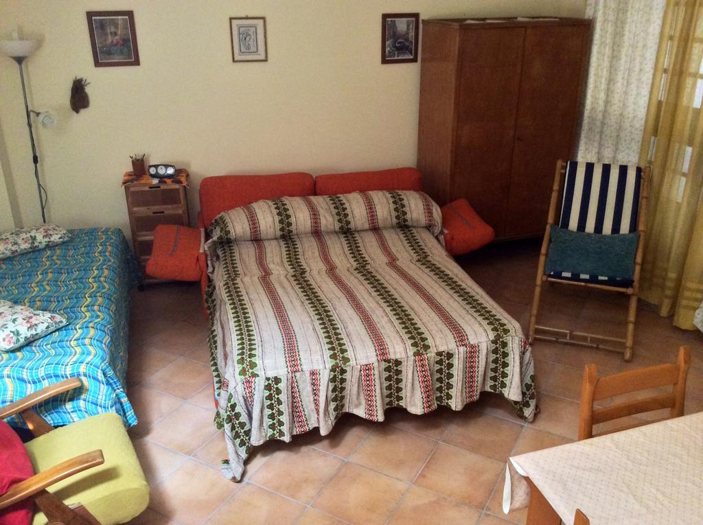 Cozy Apartment By The Sea Acireale Eksteriør bilde
